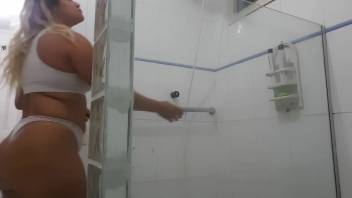 My Wife taking bath getting ready to fuck with 4 Gifted Blacks 